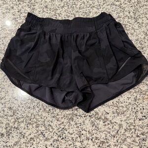 Lululemon Hotty Hot Black Camo 2.5” Shorts